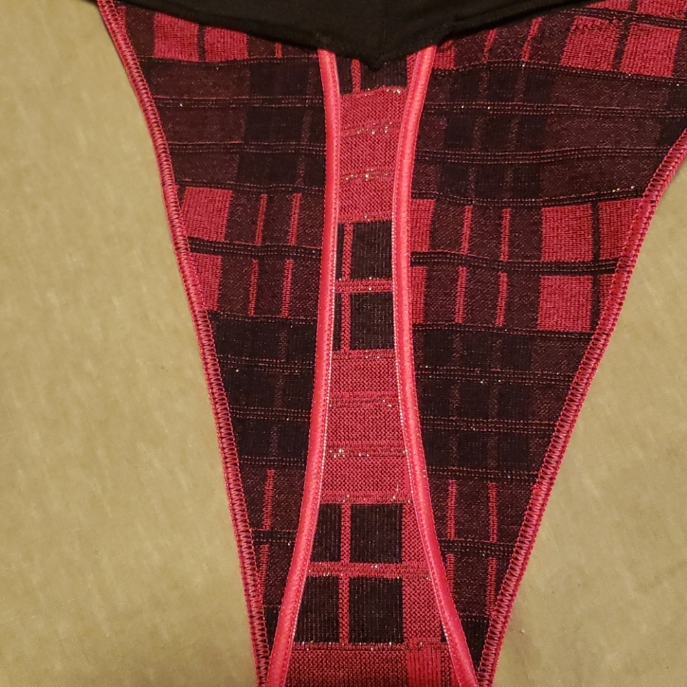 Thong - Picture 3 of 5